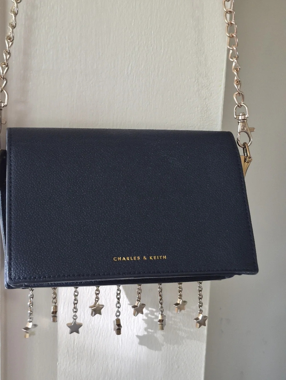 Charles and Keith deep blue star Gold Chain Crossbody Shoulder Jag